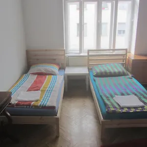 Apartament Pazmaniten